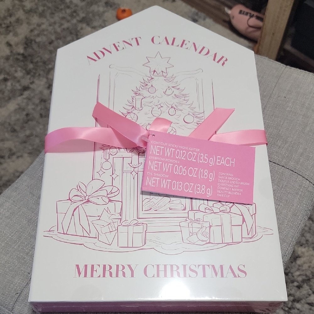 NWT Spa & Makeup Pink and White Advent Calendar